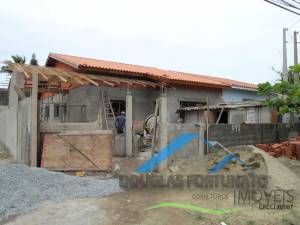 Casa Lado Linha em Peruíbe para Venda