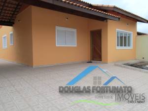 Casa Lado Linha em Peruíbe para Venda
