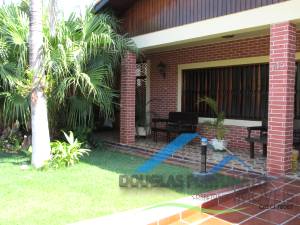 Casa Lado Linha em Peruíbe para Venda