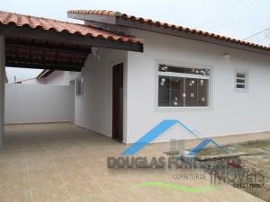 Casa Pós Linha em Peruíbe para Venda