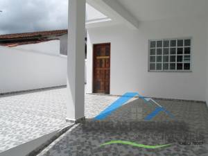 Casa Lado Linha em Peruíbe para Venda