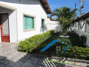 Casa Lado Linha em Peruíbe para Venda