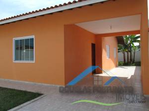 Casa Lado Linha em Peruíbe para Venda