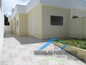 Casa Pós Linha em Peruíbe para Venda